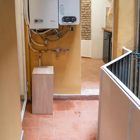 Apartment Domus Superior Capocci - Colosseum - Rione Monti Rome