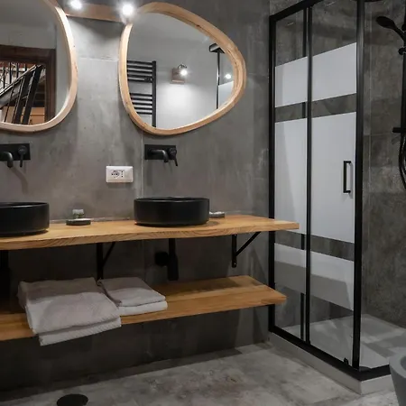 Domus Superior Capocci - Colosseum - Rione Monti Apartment *