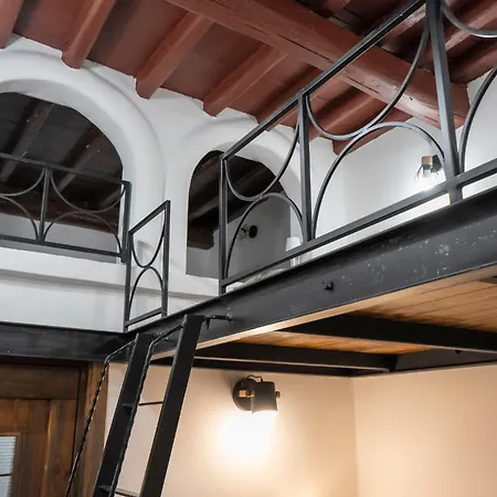 Domus Superior Capocci - Colosseum - Rione Monti Apartment *