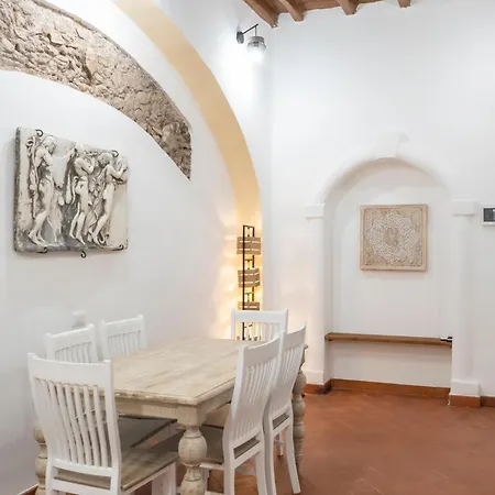 Apartment Domus Superior Capocci - Colosseum - Rione Monti